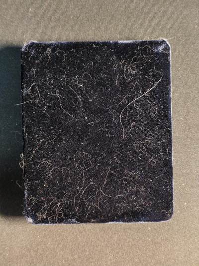 东亚欧洲主题杂货徽章勋章拍卖⑩ （五一大拍350+） 朝鲜劳动勋章（带盒带略）