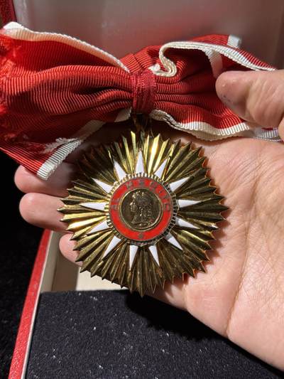 戎马世界章牌大赏第115期 阿根廷太阳勋章，大十字级，银制，重量高达211g（按照银价也得4000了）