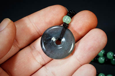 上海都达杂项专场102【全场包邮】  天然岫玉碧绿平安扣挂件98-212