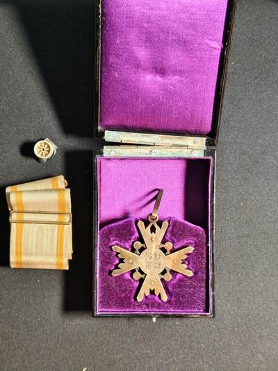 东亚欧洲主题杂货徽章勋章拍卖⑩ （五一大拍350+） 勋三等瑞宝章