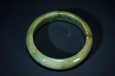 上海都达杂项专场102【全场包邮】  天然深油绿翡翠（A货）手镯 附鉴定证书98-26