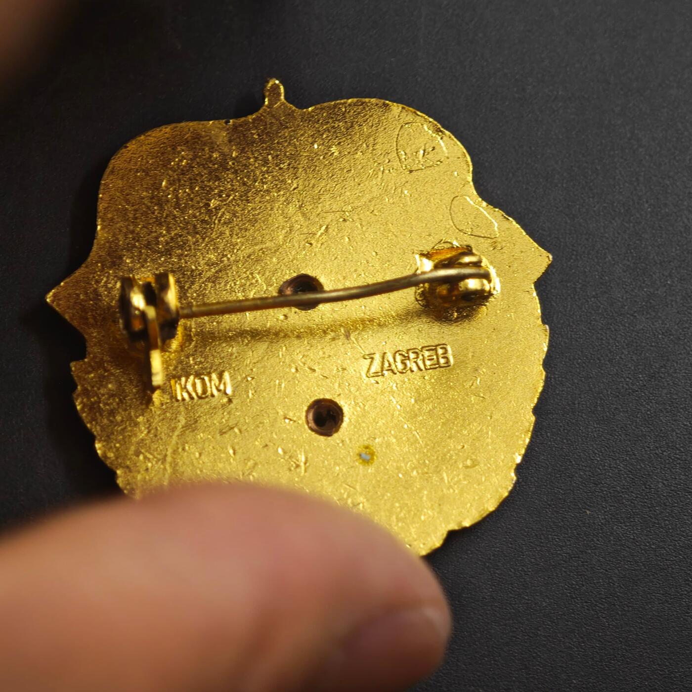 4月23日结束，成斌徽章钱币专场