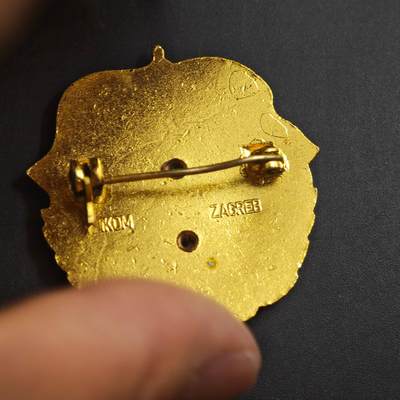 4月23日结束，成斌徽章钱币专场 稀少 的南斯拉夫近卫军证章铜制珐琅