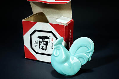 上海都达杂项专场102【全场包邮】  药师窑青瓷公鸡摆件98-394