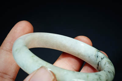 上海都达杂项专场102【全场包邮】  天然翡翠（A货）手镯 附鉴定证书98-27