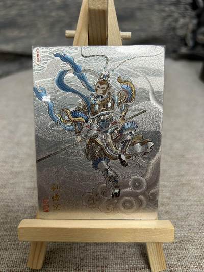 喜灰玩卡拍卖第八期，接拍品0佣金，欢迎送拍，释放现金流，让自己有资金可以购买更多喜欢的卡牌，让别的卡友能淘到更多心仪的卡牌 卡德曼 西游记 卢艺丰老师绘 孙悟空 折光粗闪 