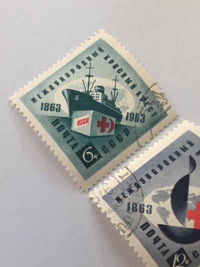 各国成套新旧票 苏联邮票1963年国际红十字会100周年菱形 2全旧