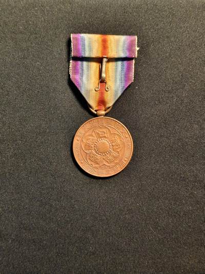 东亚欧洲主题杂货徽章勋章拍卖⑩ （五一大拍350+） 日本一战胜利纪念章