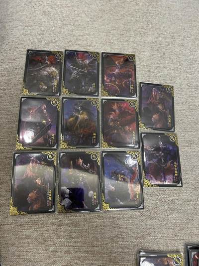 喜灰玩卡拍卖第八期，接拍品0佣金，欢迎送拍，释放现金流，让自己有资金可以购买更多喜欢的卡牌，让别的卡友能淘到更多心仪的卡牌 卡动 午夜猴子段磊老师绘封神 限编卡 30张 （圣2张 凡异2张 仙凡2张 妖怪 4张 异人11张 神仙9张）