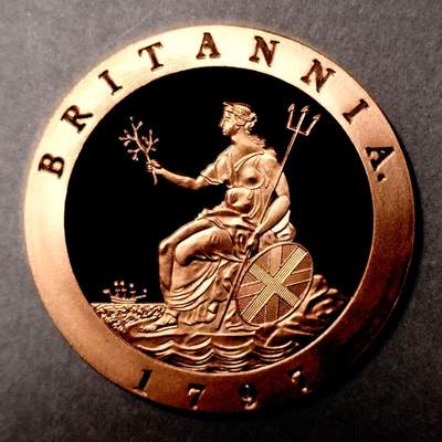 长老汇马年精选第十九场拍卖 珍惜！英国1797车轮一便士后铸致敬版，顶级精制工艺，掺金紫铜，发行量仅几百枚（本枚无真空包装）