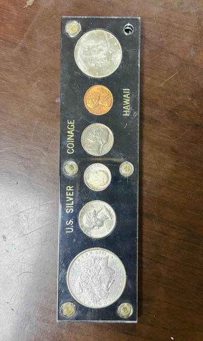 文馨钱币收藏第 303 场，【五一钱币荟，收藏盛宴】长期接代拍业务 原光好品美国 1 分---1 美元 6 枚套币，其中包含 1889 年摩根一元银币（26.73 克），1964 年肯尼迪半美元银币（12.5 克），1960 年华盛顿 25 分银币（6.25 克），1964 年罗斯福 10 分银币（2.5 克）共计 47.98 克均为 900 银，细节看图