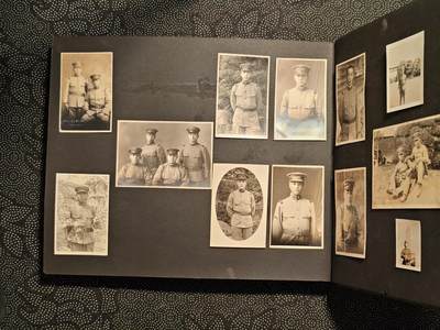 东亚欧洲主题杂货徽章勋章拍卖⑩ （五一大拍350+） 日军相册一本 大量军队照片 战马武器军舰东乡合影 200张左右 下（请勿在此出价）