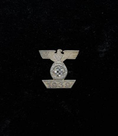 戎马世界章牌大赏第115期 德国二战二铁勋饰