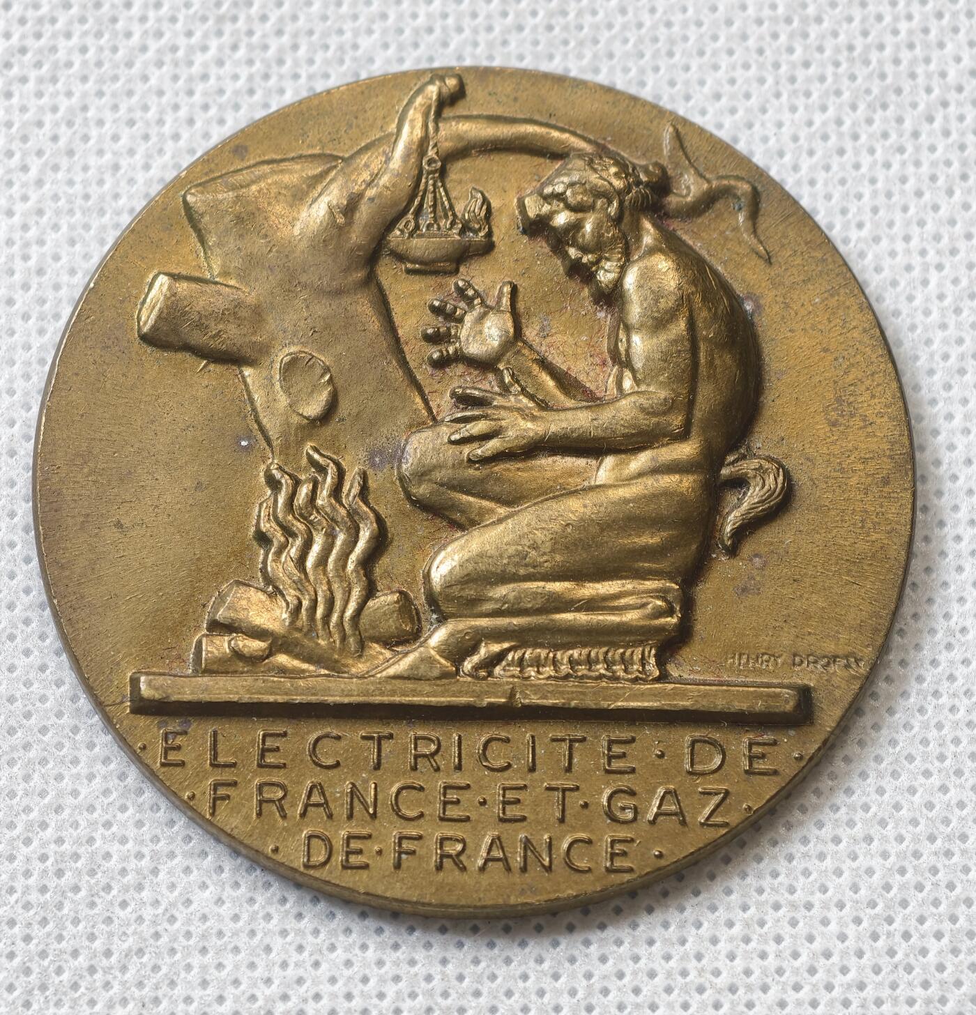 甄臻铺-世界币章拍卖（第61期），送拍享返佣金等优惠多多