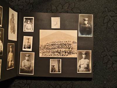 东亚欧洲主题杂货徽章勋章拍卖⑩ （五一大拍350+） 日军相册一本 大量军队照片 战马武器军舰东乡合影 200张左右 下（请勿在此出价）