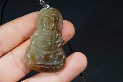 上海都达杂项专场103【全场包邮】  天然和田玉精雕《观音》挂件71-257