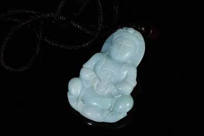 上海都达杂项专场103【全场包邮】  天然冰绿种翡翠（A货）精雕《观音》挂件71-276