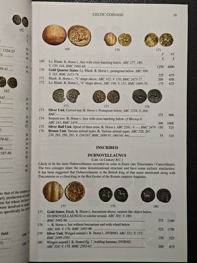 【德藏】世界币章拍卖第171期（拍品征集中~欢迎藏友联系） 7新 英国钱币标准目录 硬壳精装 全彩铜板纸印刷 全书约608页