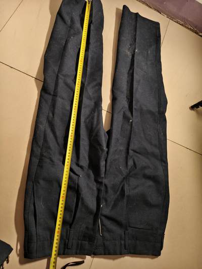 东亚欧洲主题杂货徽章勋章拍卖⑩ （五一大拍350+） 日本国铁衣服一套 （有污渍 衣服味道巨大无比 ）