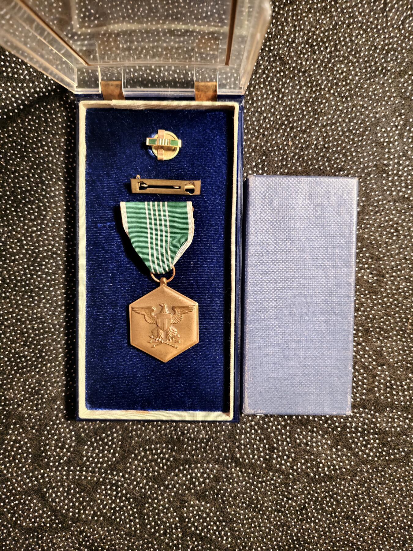 东亚欧洲主题杂货徽章勋章拍卖⑩ （五一大拍350+）