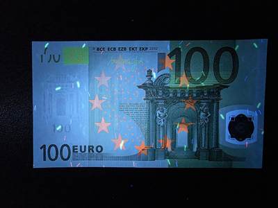 叁拾收藏第36期 西班牙版3签100欧元   UNC