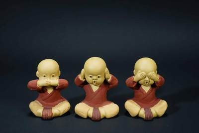 上海都达杂项专场103【全场包邮】  紫砂 不听、不说、不看、小沙弥茶宠一套三件73-87