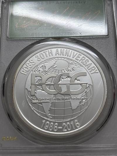 文馨钱币收藏第 303 场，【五一钱币荟，收藏盛宴】长期接代拍业务 PCGS成立30周年纪念章总裁签名版，镜面工艺非常精致，编码521