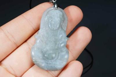 上海都达杂项专场103【全场包邮】  天然和田玉精雕《观音》挂件73-141
