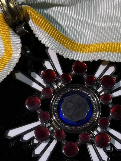 戎马世界章牌大赏第115期 日本勋五等瑞宝章，少见女版