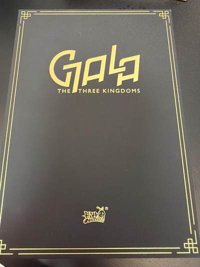 麦趣喜第七场   (4月25号周六晚上22点截拍，专注买家市场，福利拉满)  卡游将来系列 磁吸卡砖 带礼盒 全新