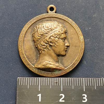 【全场包邮】纯粹捡漏拍522场 【纪念章】日本每日新闻社高浮雕奖章