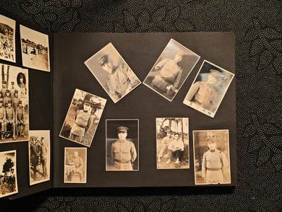 东亚欧洲主题杂货徽章勋章拍卖⑩ （五一大拍350+） 日军相册一本 大量军队照片 战马武器军舰东乡合影 大约200张 （此处出价）