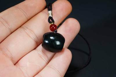 上海都达杂项专场103【全场包邮】  天然和田玉青玉路路通吊坠挂件71-263