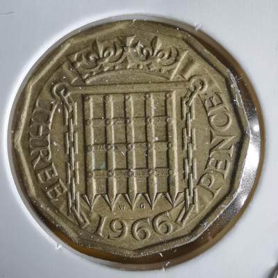 沼泽如烟--第1066场 英国1966年3便士