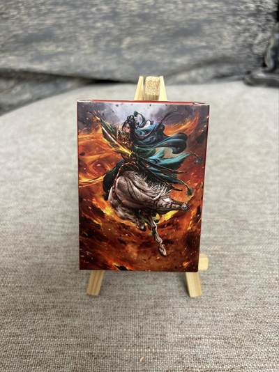 喜灰玩卡拍卖第八期，接拍品0佣金，欢迎送拍，释放现金流，让自己有资金可以购买更多喜欢的卡牌，让别的卡友能淘到更多心仪的卡牌 卡德曼 巾帼水浒 第二弹 烫金粗闪 全新未拆封 不包官瑕