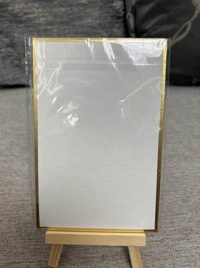 喜灰玩卡拍卖第八期，接拍品0佣金，欢迎送拍，释放现金流，让自己有资金可以购买更多喜欢的卡牌，让别的卡友能淘到更多心仪的卡牌 乐卡 不二猿老师绘 女儿国王 色纸 10cmX15cm