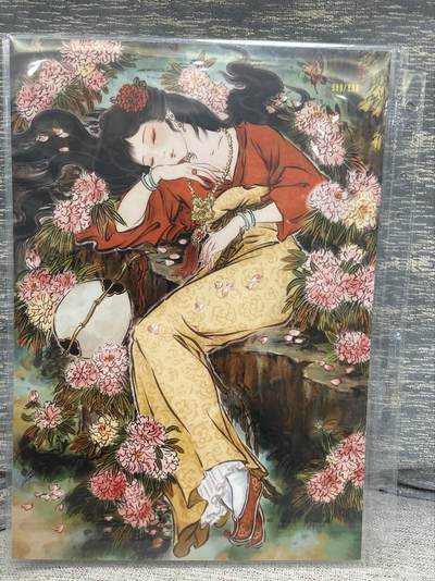 喜灰玩卡拍卖第八期，接拍品0佣金，欢迎送拍，释放现金流，让自己有资金可以购买更多喜欢的卡牌，让别的卡友能淘到更多心仪的卡牌 【A4限编】燎原 雕仙老师绘 杨贵妃 A4大卡 折光粗闪 限编888/888编