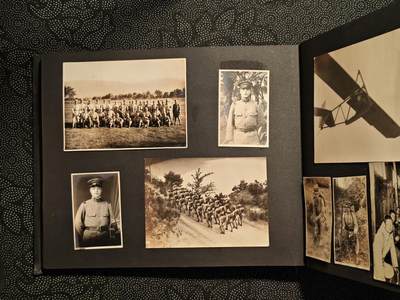 东亚欧洲主题杂货徽章勋章拍卖⑩ （五一大拍350+） 日军相册一本 大量军队照片 战马武器军舰东乡合影 200张左右 下（请勿在此出价）