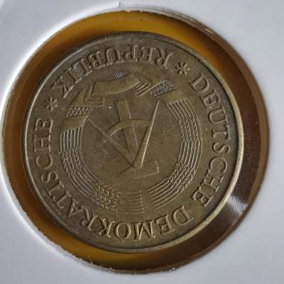 沼泽如烟--第1066场 东德1983年20芬尼