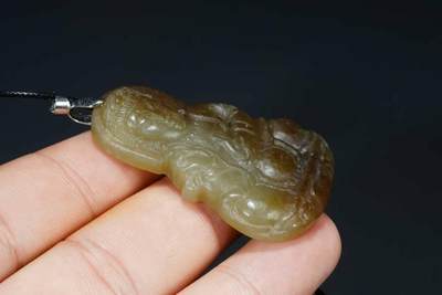 上海都达杂项专场103【全场包邮】  天然和田玉精雕《观音》挂件71-257