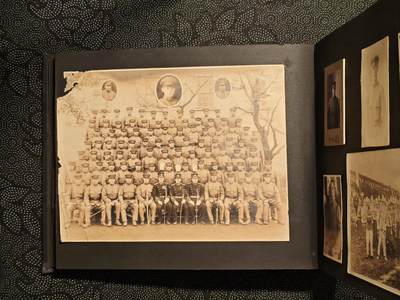 东亚欧洲主题杂货徽章勋章拍卖⑩ （五一大拍350+） 日军相册一本 大量军队照片 战马武器军舰东乡合影 200张左右 下（请勿在此出价）