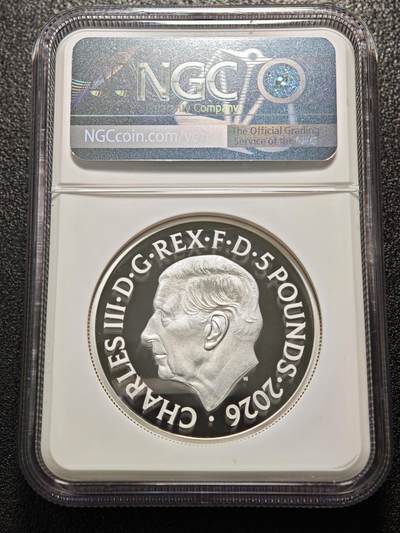 【德藏】世界币章拍卖第171期（拍品征集中~欢迎藏友联系） 2026年 英国“女王肖像系列”首版伊丽莎白二世头像加厚5英镑精制纪念银币 NGC PF69UC 镜面十足 加厚盒封装