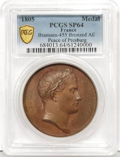 博洋堂“生趣盎然”4月精品专场暨第169期（全场包邮） PCGS SP64 法国1805年拿破仑一世普雷斯堡和约原铸铜章 巴黎造币厂巧克力包浆 背面紧闭的雅努斯神殿“雅努斯之门”在和平时期关闭；战争时期打开。普雷斯堡（今布拉迪斯拉发）1805年法军于拿破仑指挥下在奥斯特里茨战役（三皇会战）中击败俄奥联军，在此签订和约，直接导致神圣罗马帝国解体，反法同盟瓦解，拿皇确立欧洲霸权地位，仅仅两枚更高分