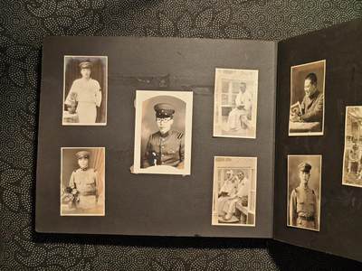 东亚欧洲主题杂货徽章勋章拍卖⑩ （五一大拍350+） 日军相册一本 大量军队照片 战马武器军舰东乡合影 200张左右 下（请勿在此出价）