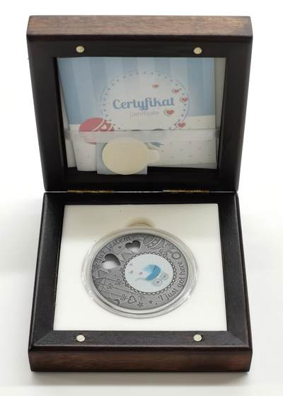 博洋堂“生趣盎然”4月精品专场暨第169期（全场包邮） 纽埃2019年1元彩色仿古镂空银币 我刚到这儿（我才出生） 1盎司999银 发行量：500 盒证全