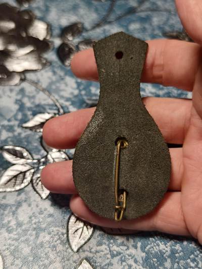 抚柳草堂-第二十八期章牌钱币  奖章勋章 满百包邮 放漏专场 法国陆军运输部队第156训练中心（CIT 156）证章 齿轮+火炬 齿轮代表运输/后勤的工业属性 火炬则象征“传承与训练”，点明了这支部队的教学训练职能  历史原品 