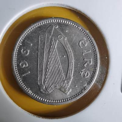 沼泽如烟--第1068场 爱尔兰1961年3便士