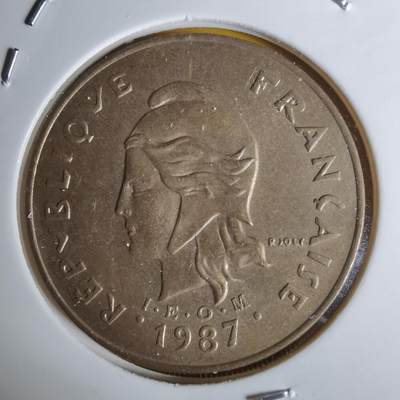 沼泽如烟--第1068场 法属新喀里多尼亚1987年100法郎