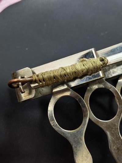 东亚欧洲主题杂货徽章勋章拍卖⑩ （五一大拍350+） 日本勋章架十二连一个