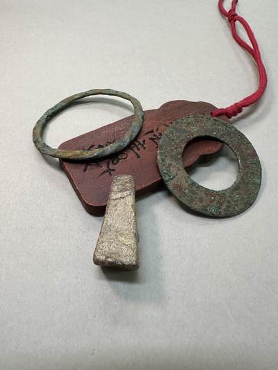 清-民国-建国｜老铜器专场.伍 宋辽契丹青铜随身配饰一组三件